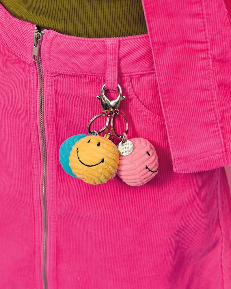 BON TON TOYS X Smiley®|Smiley 笑臉ECO燈芯絨鑰匙圈-4.5cm(粉)
