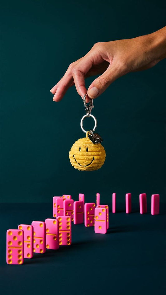 BON TON TOYS X Smiley®｜Smiley笑臉ECO燈芯絨鑰匙圈-4.5cm（黃）
